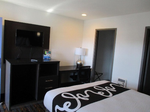 SureStay Hotel by Best Western Seaside Monterey image 9