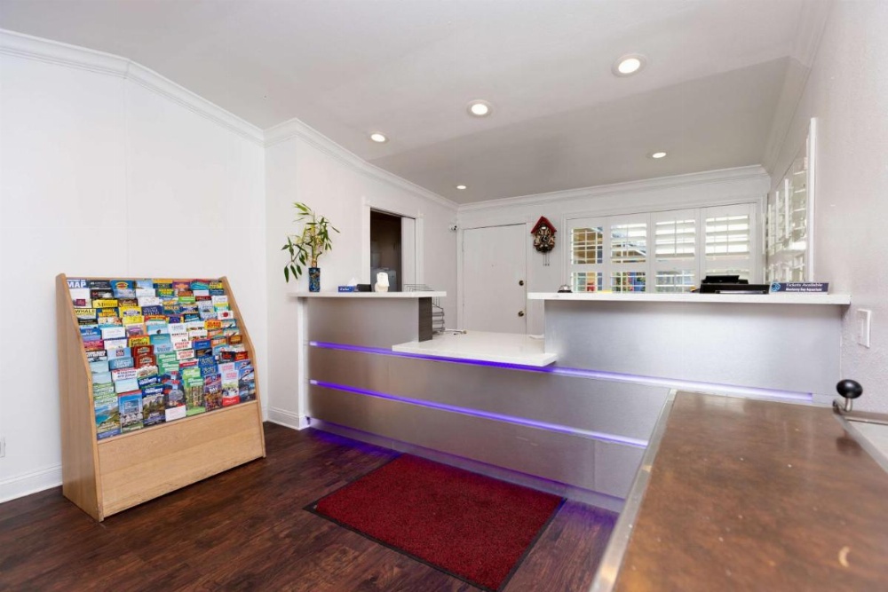 SureStay Hotel by Best Western Seaside Monterey Image 12