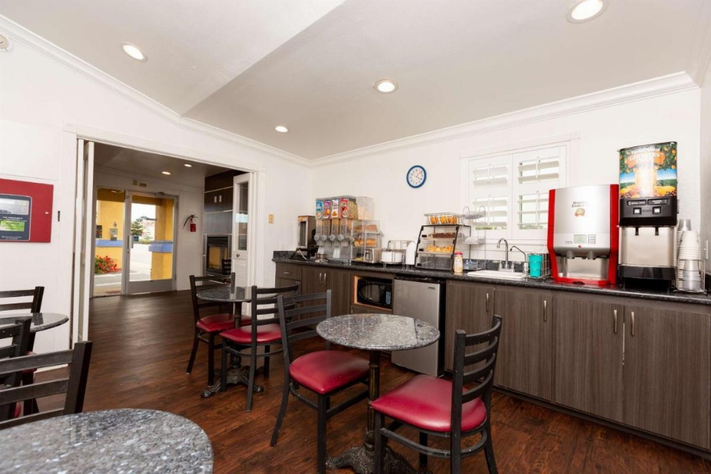 SureStay Hotel by Best Western Seaside Monterey Image 13